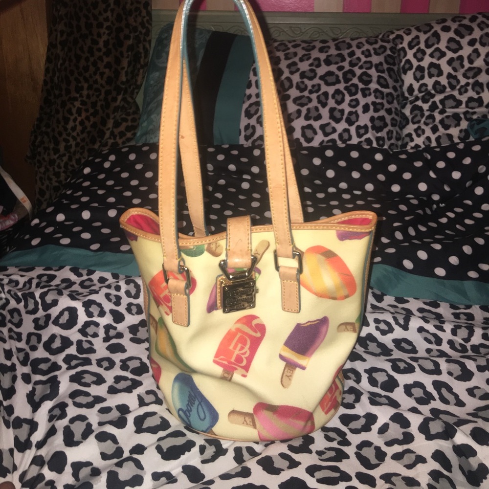 Dooney&Bourke icecream purse