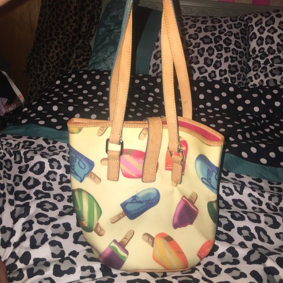 Dooney&Bourke icecream purse - Picture 2 of 3