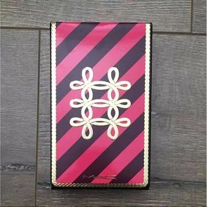 Brand New MAC Nutcracker Travel Brush Kit