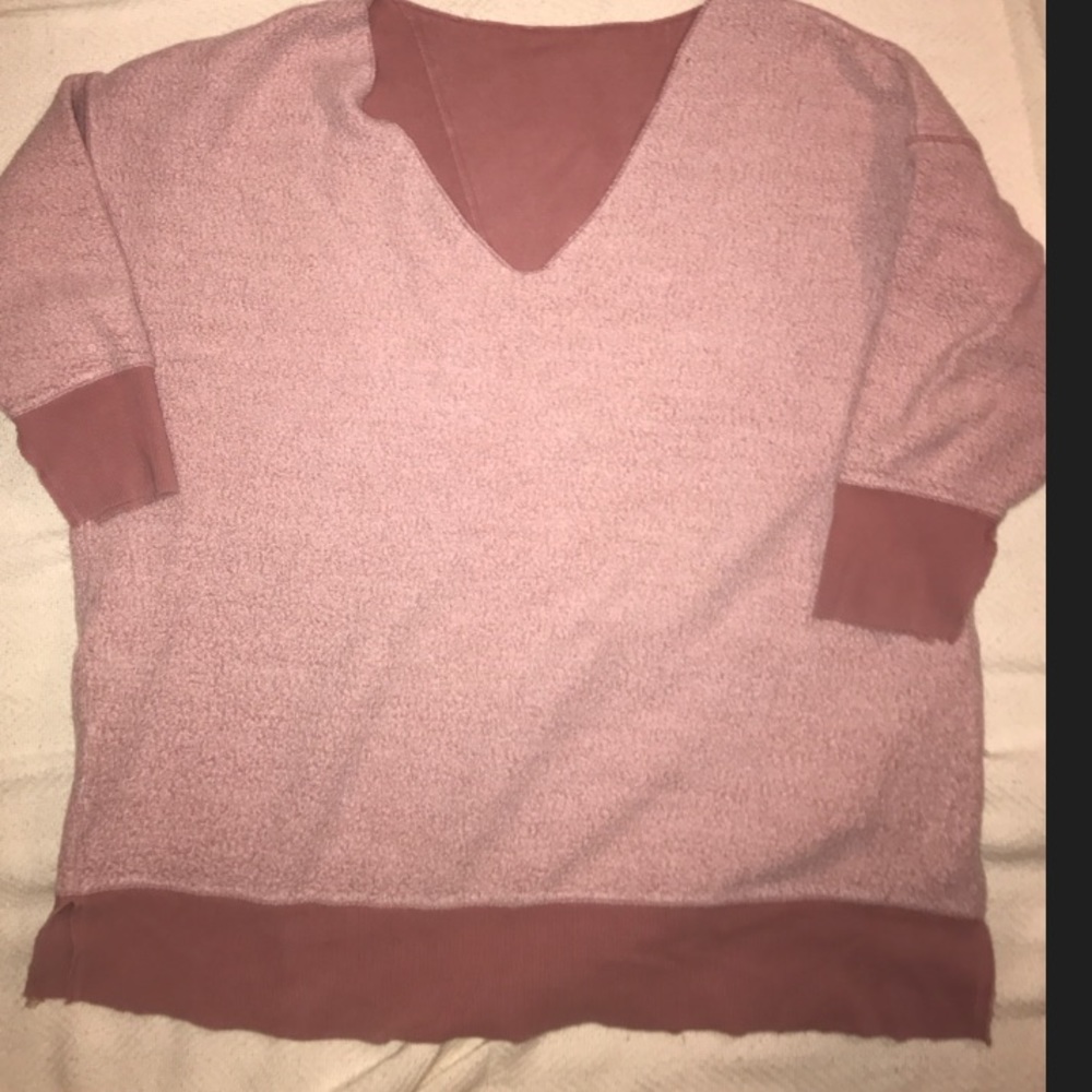 Free people pullover!!