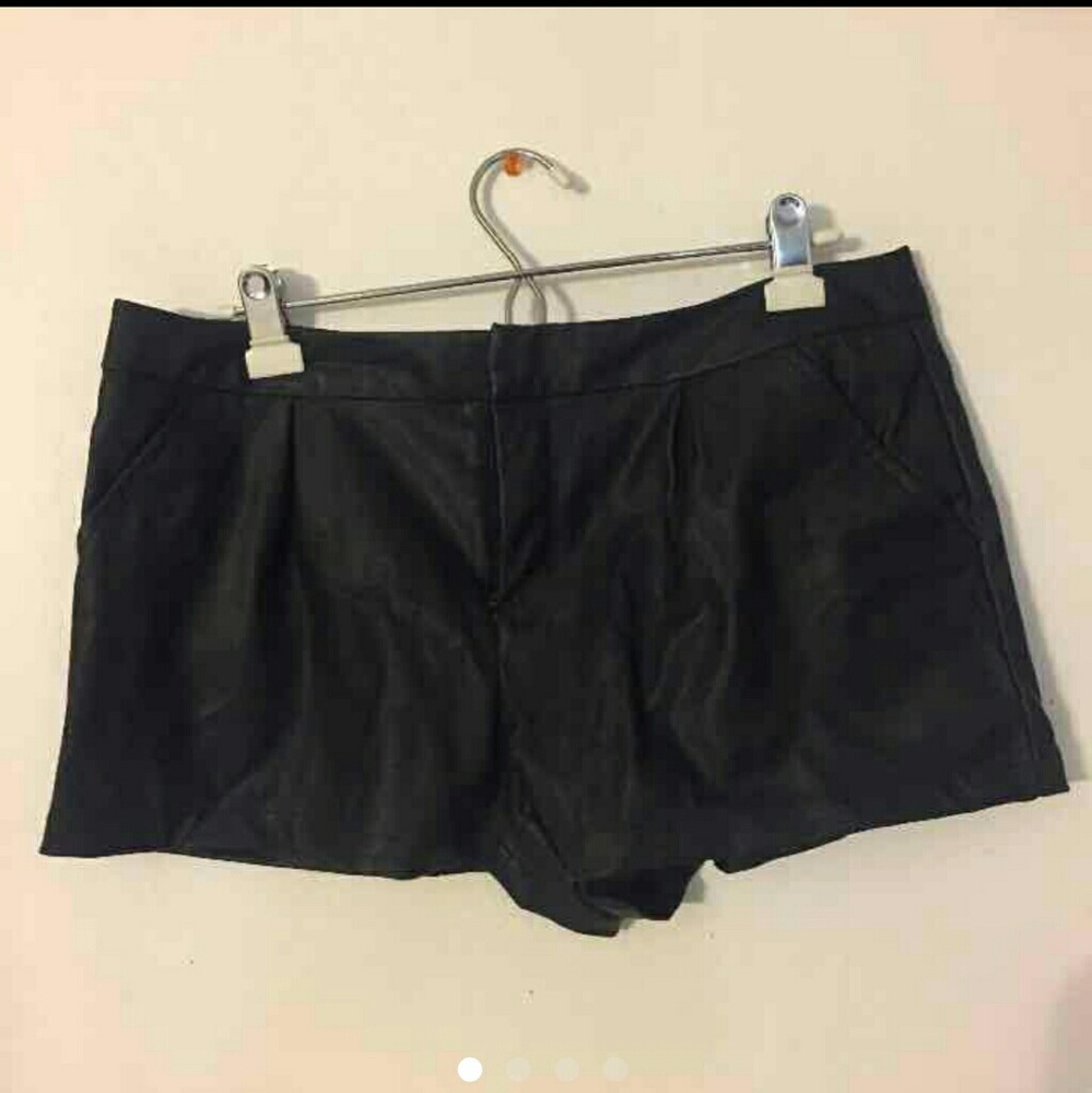 Marilyn monroe faux leather shorts