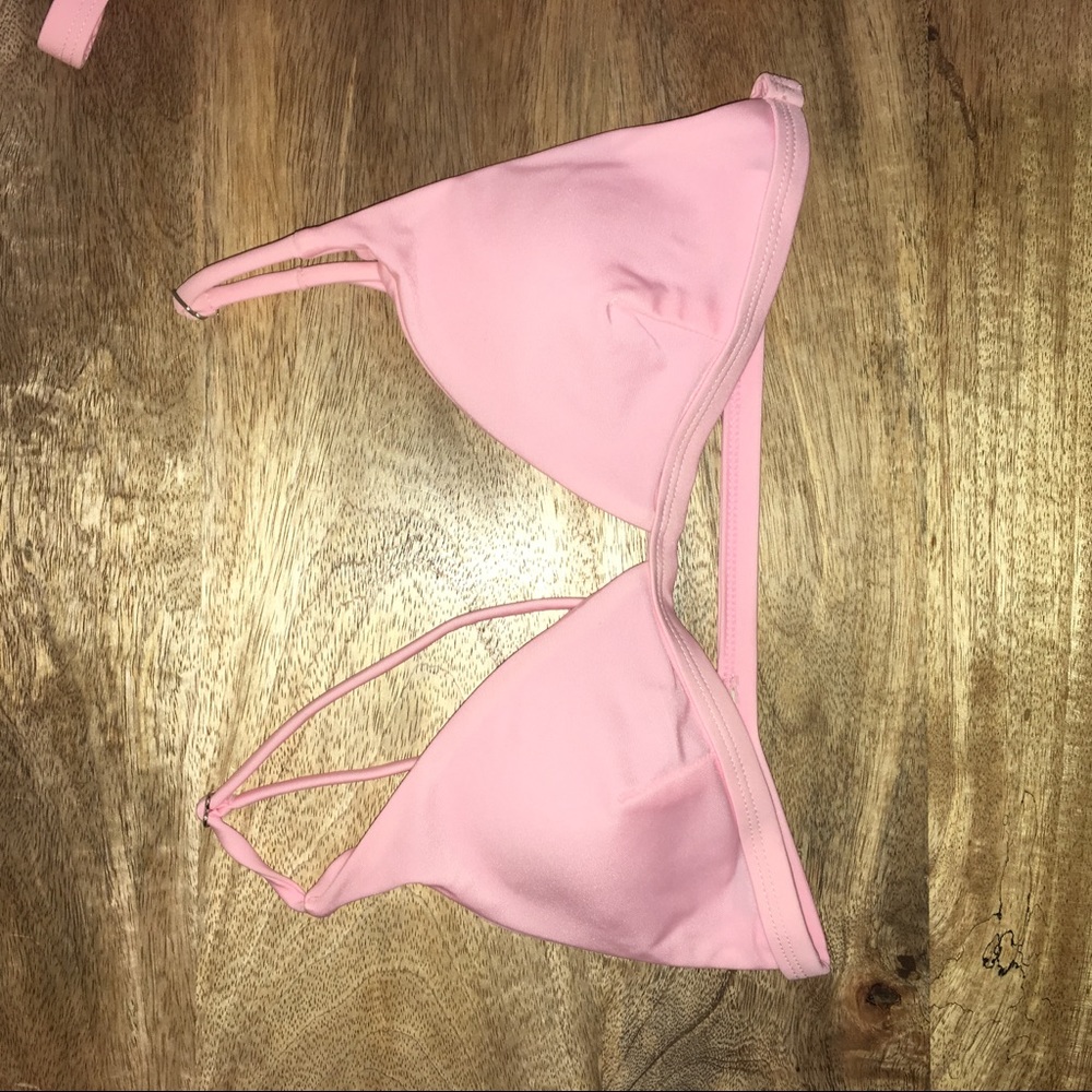 pink bikini - Picture 2 of 3