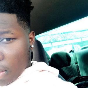 Meet your Posher, Dee