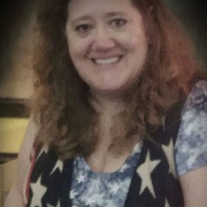 Meet your Posher, Deanna