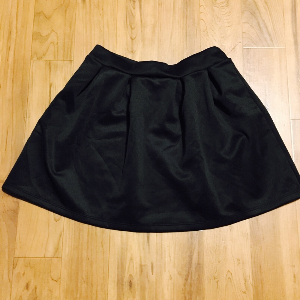 Popular Basic skater skirt👗👗👗 - Picture 2 of 4
