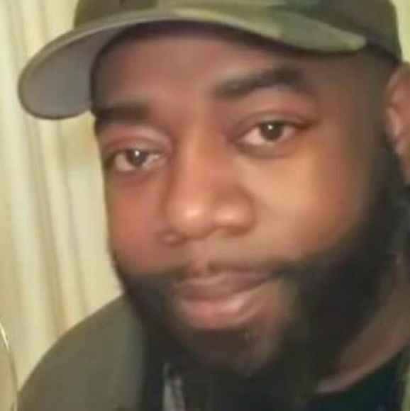 Meet your Posher, Raymond - Picture 1 of 1