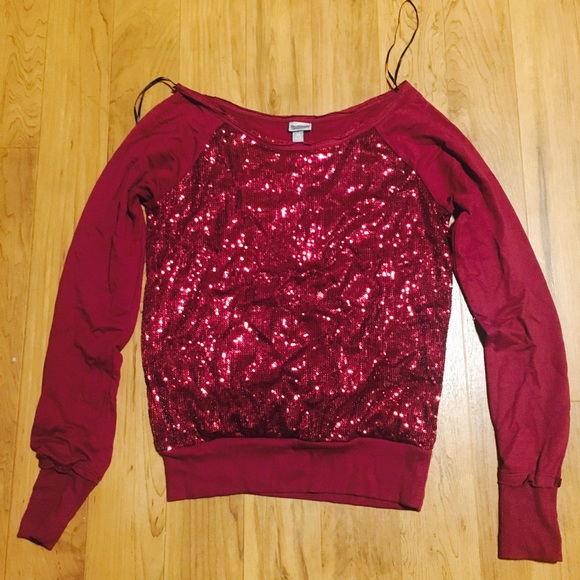 Vanity Tops - Vanity sequined sweater👙