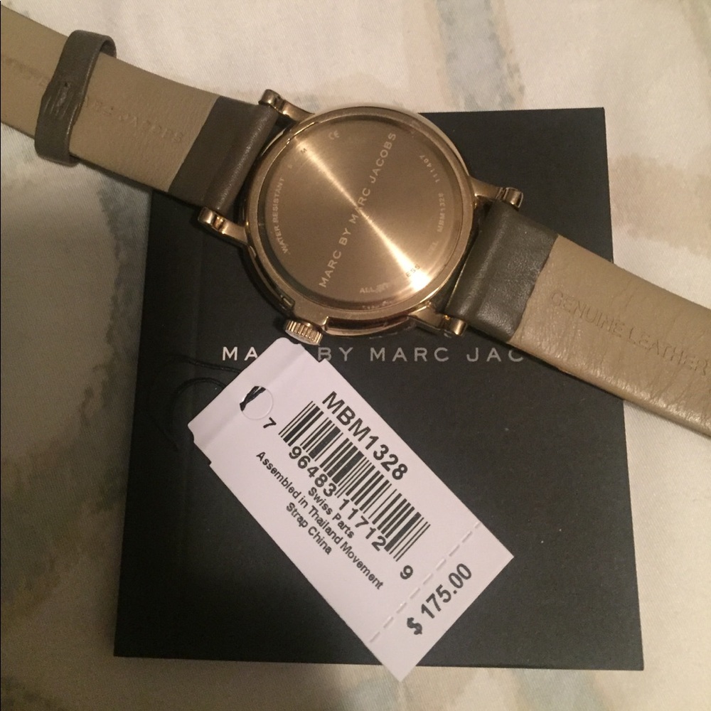Marc by Marc Jacobs Leather Band Watch - Picture 4 of 4