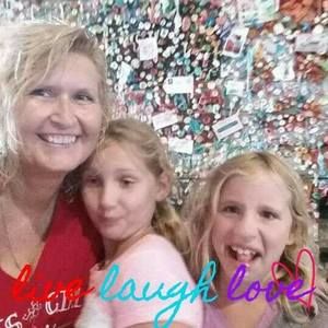 Meet your Posher, Mindy