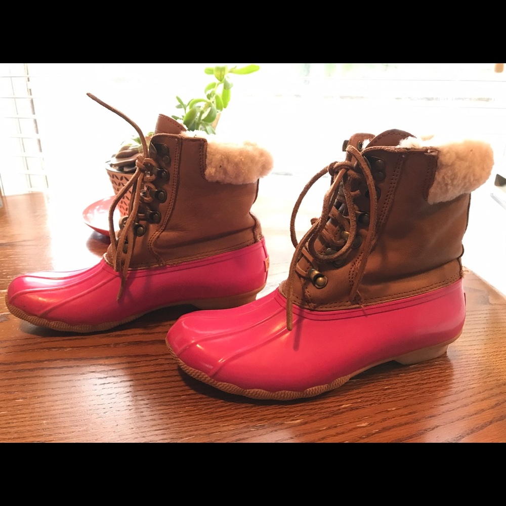 💥HOT PINK Sperry duck boots by J Crew size 8