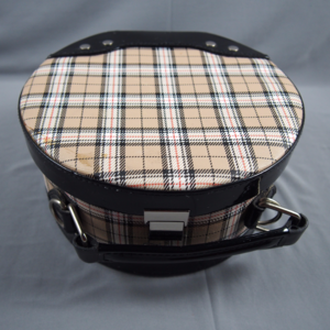 Cute circular makeup case with mirror