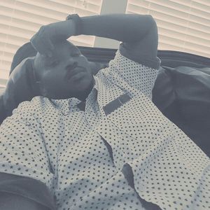 Meet your Posher, Deangelo