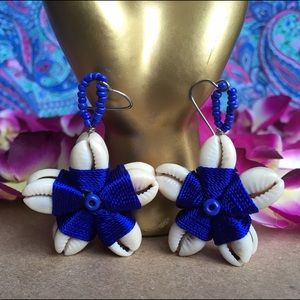 Shell flower earrings