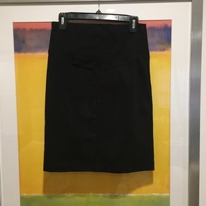 Sz S, black Pea in the Pod pencil skirt.