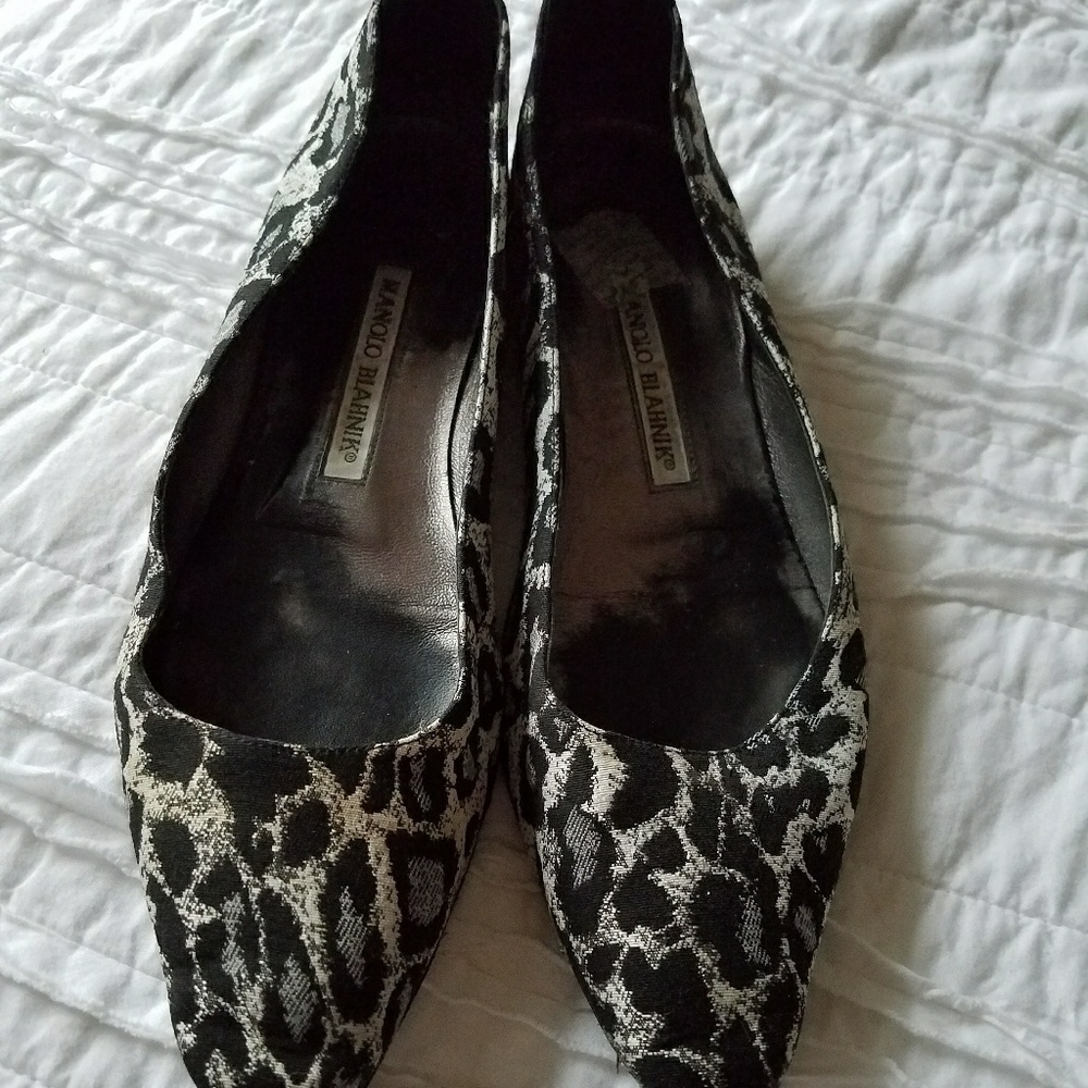 Manolo Blahnik Leopard Flats