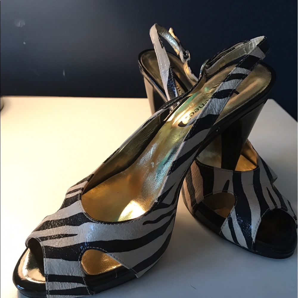 Animal print sling back heels