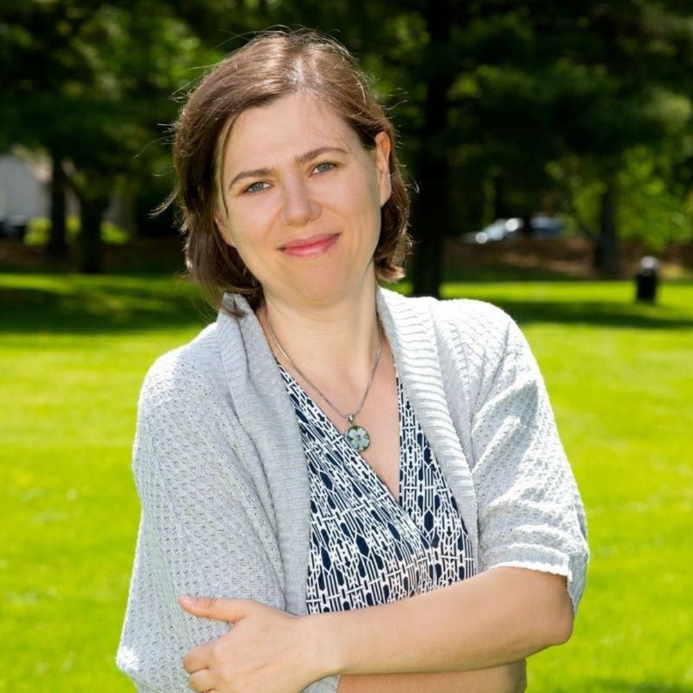 Meet your Posher, Maria