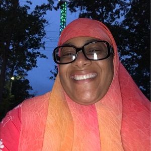 Meet your Posher, Latisha