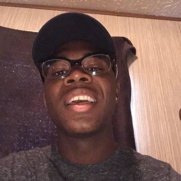 Meet your Posher, Aj - Picture 1 of 1