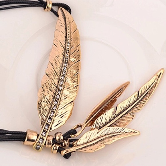 Multilayer Rope & Feather Necklaces - Picture 2 of 2