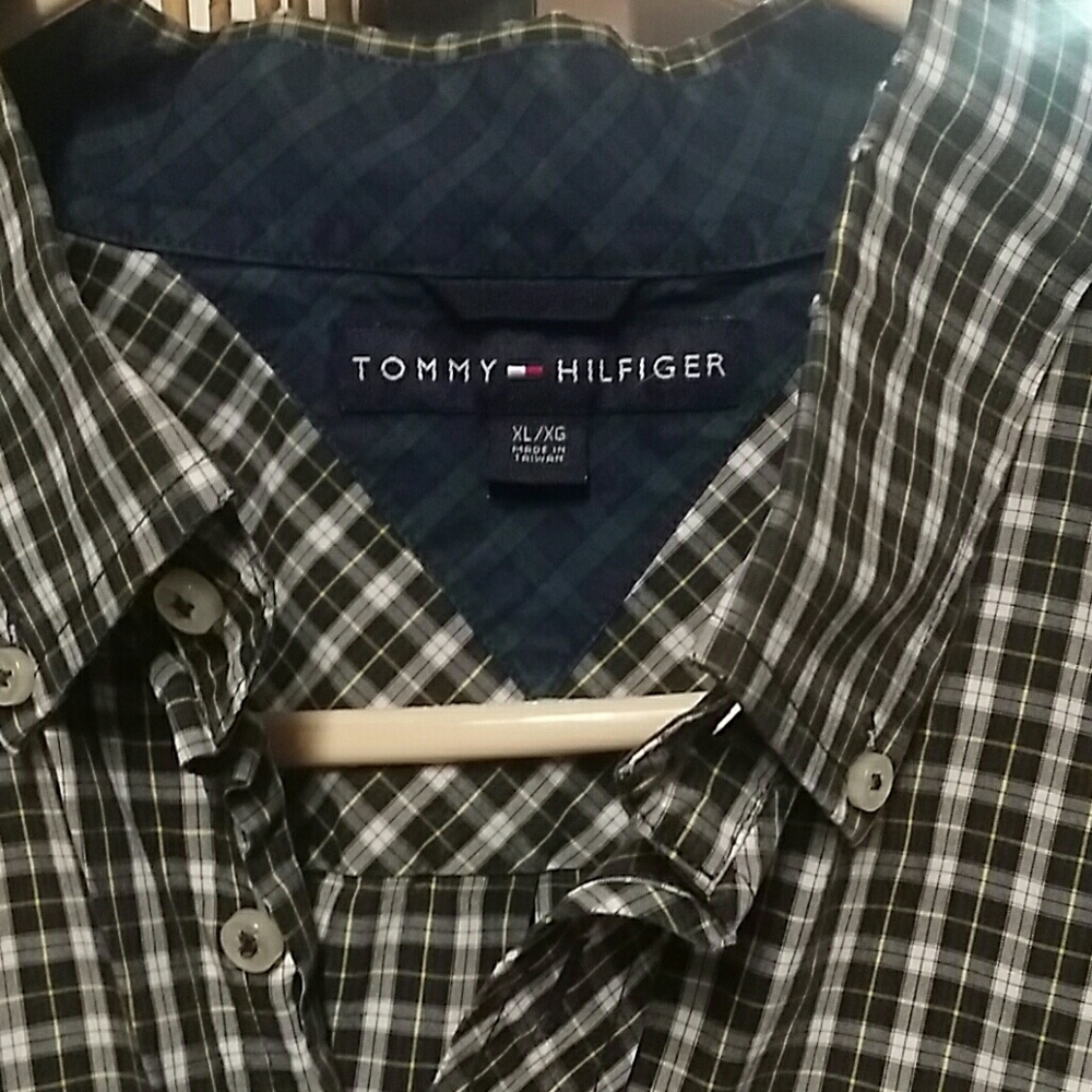 Classic Tommy hilfiger plaid men's button down