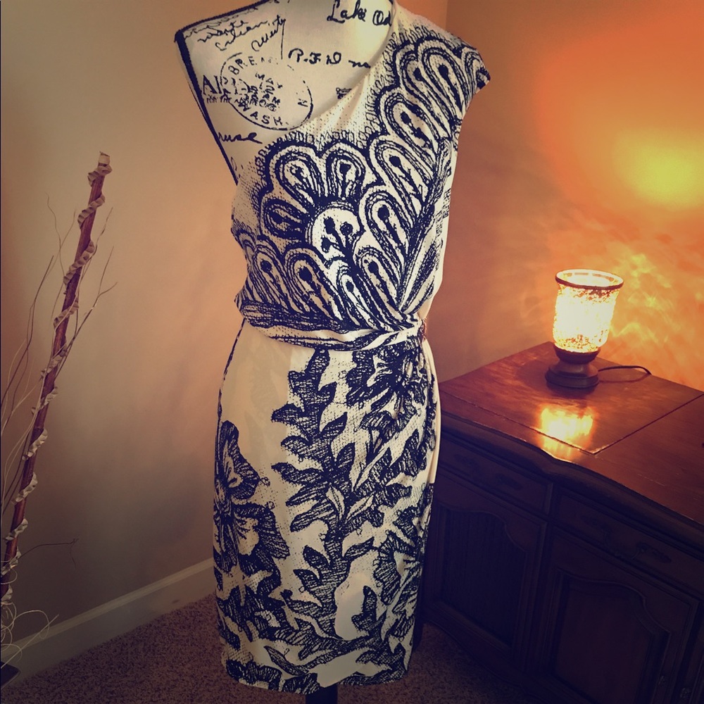 Donna Morgan size 14/ black and beige dress