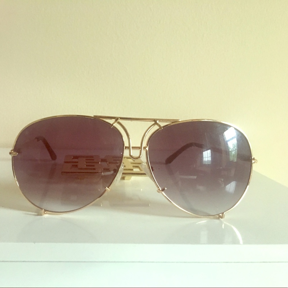 Sexy oversized sunnies