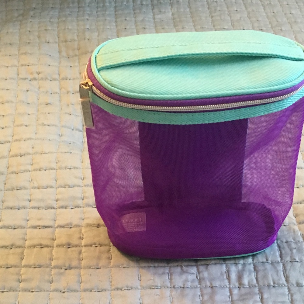 Makeup bag