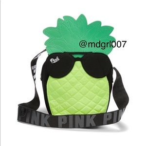 ✨Last ☝️✨Pink VS pineapple 🍍 cooler bag. NIP