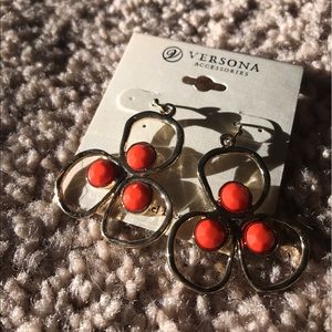 Versona earrings