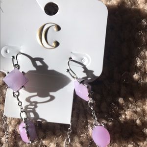 Long necklace with purple stones and earrings