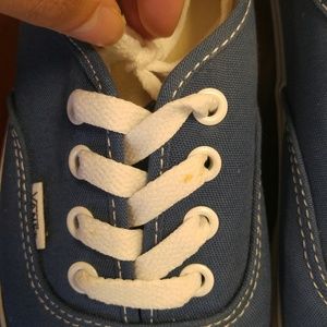 1st pic right foot & the 2nd pic is the left foot