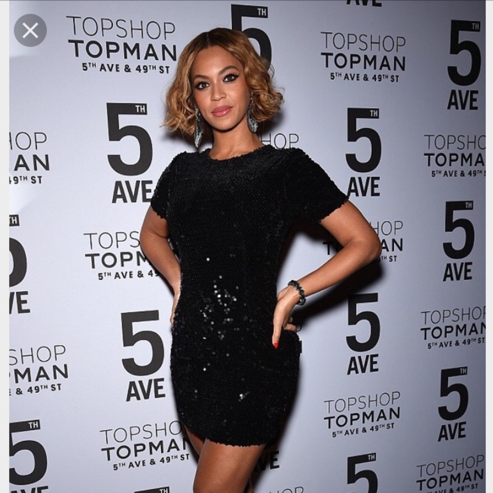 Topshop black velvet sequin dress seen on Beyoncé!