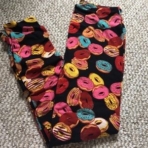 Lularoe Doughnut Black Leggings *unicorn*