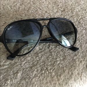 RayBan Black Aviator