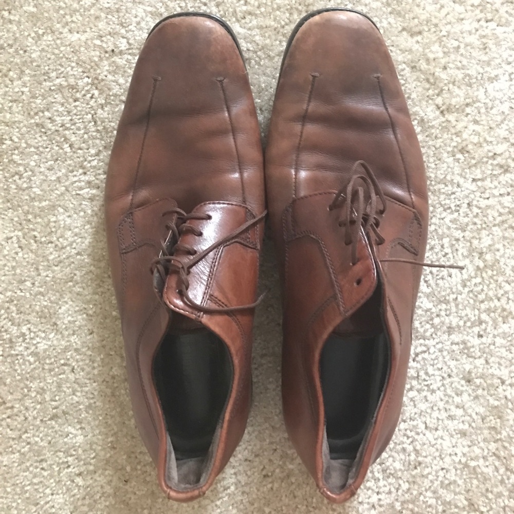 Men's dress shoes