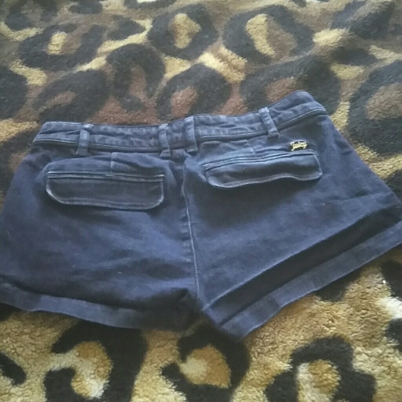 Shorts - Picture 2 of 2