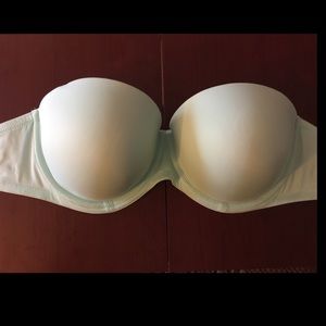 Victoria Secrets PINK Strapless PushUp Bra