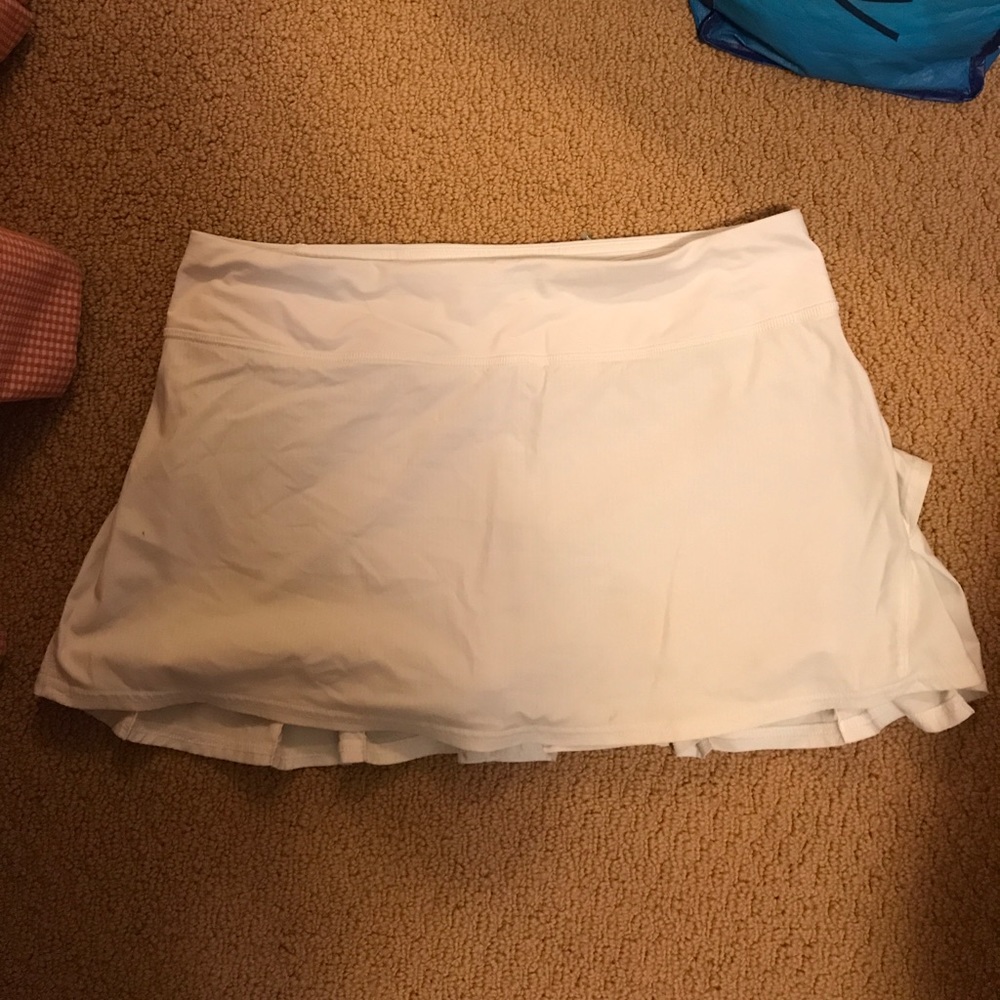 Lululemon pace setter skirt