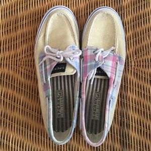 yellow & plaid Sperrys