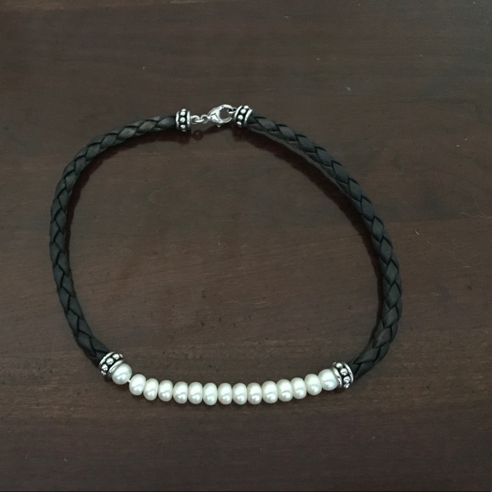 Pearl choker