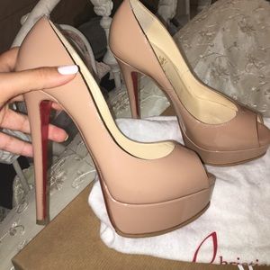 LADY PEEP Christian Louboutin % Authentic LADY PEEP Christian Louboutin % Authentic