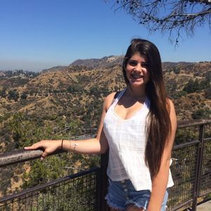 Meet your Posher, Julia