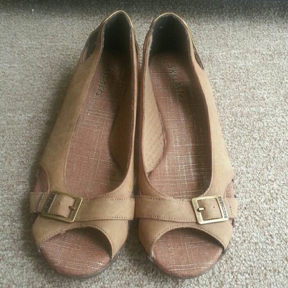 Skechers size 7.5 upper leather balance