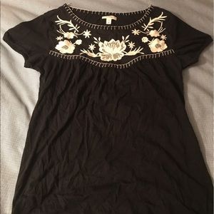 Caslon S Black Shirt - White Flowered Embroidery