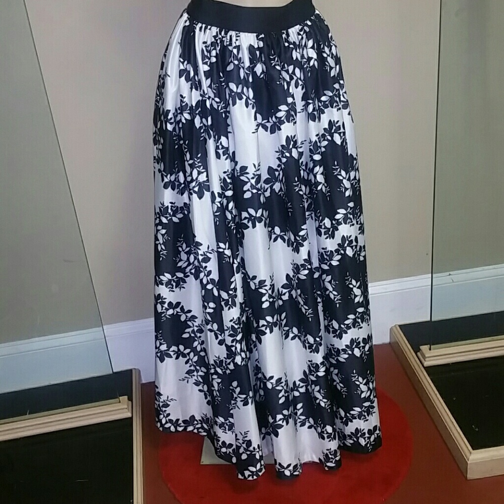Maxi skirt