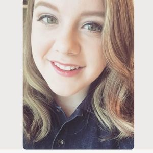 Meet your Posher, Becky