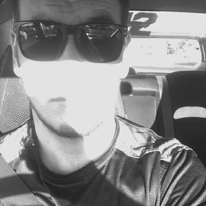 Meet your Posher, Derek