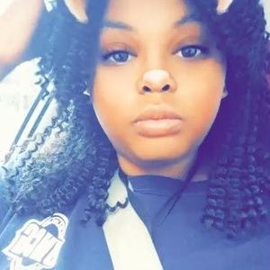 Meet your Posher, Samantha