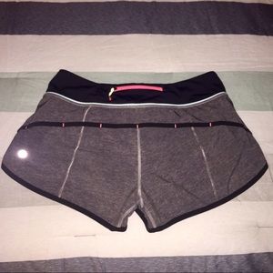 lululemon Speed Shorts, Size 6, 2.5" inseam